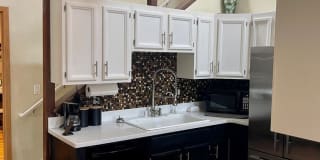 100 Bunnell St 5B 100 Bunnell St 5B Photo Gallery 1