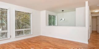 22325 Meridian Ave S 22325 Meridian Ave S Photo Gallery 1