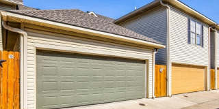 8429 Florida Blvd 8429 Florida Blvd Photo Gallery 1