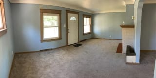 323 E Philadelphia Ave 323 E Philadelphia Ave Photo Gallery 1