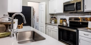Steeplechase Apartments Steeplechase Apartments Photo Gallery 1