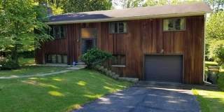 2620 E Fairoaks Lane 2620 E Fairoaks Lane Photo Gallery 1