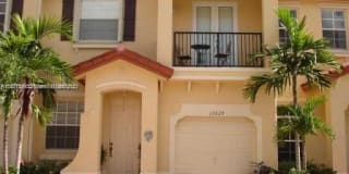 13242 SW 127th Ct 13242 SW 127th Ct Photo Gallery 1