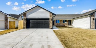 10409 East Conifer Street 10409 East Conifer Street Photo Gallery 1