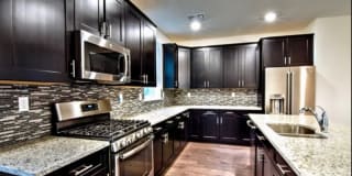 712 Parkview Ln 712 Parkview Ln Photo Gallery 1