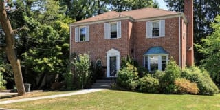 5242 Arlington Avenue 5242 Arlington Avenue Photo Gallery 1