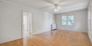2062 Marshall AvenueApt 22 2062 Marshall AvenueApt 22 Photo Gallery 1