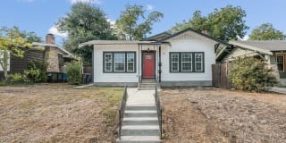 906 W SUMMIT AVE 906 W SUMMIT AVE Photo Gallery 1