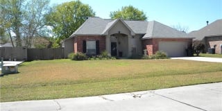 217 CALUMET Drive 217 CALUMET Drive Photo Gallery 1