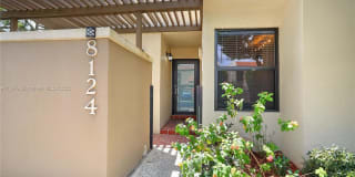 8124 SW 87th Ter 8124 SW 87th Ter Photo Gallery 1