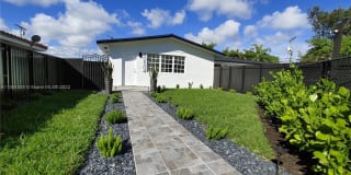 10504 SW 77th Ct 10504 SW 77th Ct Photo Gallery 1