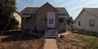 2228 10th Avenue Upper 2228 10th Avenue Upper Photo Gallery 1