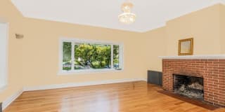 2743 Arlington Avenue 2743 Arlington Avenue Photo Gallery 1