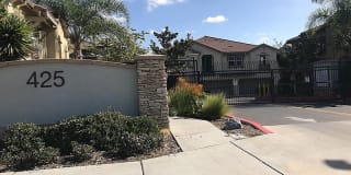 425 South Meadowbrook Drive 425 South Meadowbrook Drive Photo Gallery 1