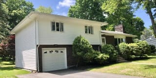 15 Sycamore Rd 15 Sycamore Rd Photo Gallery 1