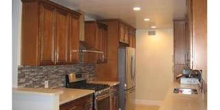 5531 Fallbrook Ave 5531 Fallbrook Ave Photo Gallery 1