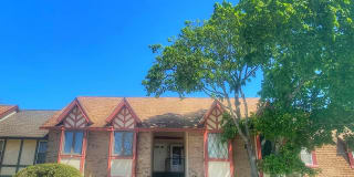 42 SHETLAND DRIVE 42 SHETLAND DRIVE Photo Gallery 1