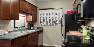 Willow Creek Apartments Willow Creek Apartments Photo Gallery 1