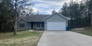 735 Fairlawn Drive 735 Fairlawn Drive Photo Gallery 1