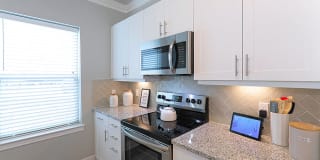 Vale Overland Park Vale Overland Park Photo Gallery 1