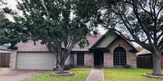 304 Long Point Dr 304 Long Point Dr Photo Gallery 1