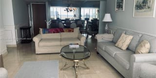 1000 West Island Boulevard 1000 West Island Boulevard Photo Gallery 1
