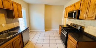 10 Westcott St. Unit 2 10 Westcott St. Unit 2 Photo Gallery 1