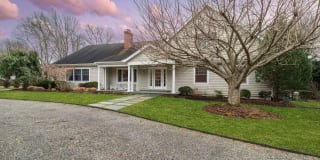 55 White Oak Lane 55 White Oak Lane Photo Gallery 1
