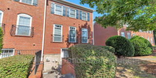 901 Lexington Vlg 901 Lexington Vlg Photo Gallery 1