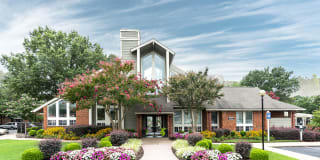 Broadmoor Apartment Homes Broadmoor Apartment Homes Photo Gallery 1