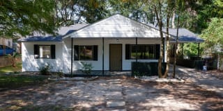 4054 Cresthaven Rd 4054 Cresthaven Rd Photo Gallery 1