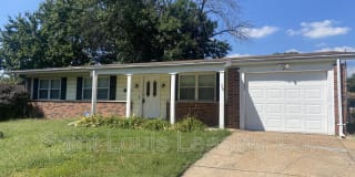 1545 Fairmount Dr 1545 Fairmount Dr Photo Gallery 1