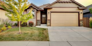 2953 NE Flagstone Ave 2953 NE Flagstone Ave Photo Gallery 1