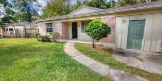4532 Jade Dr E 4532 Jade Dr E Photo Gallery 1
