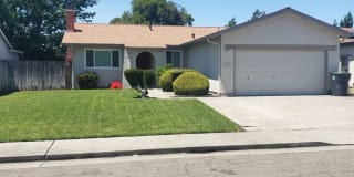 2225 Sandpiper Dr 2225 Sandpiper Dr Photo Gallery 1