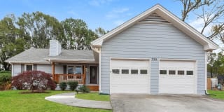 729 Fallowfield 729 Fallowfield Photo Gallery 1