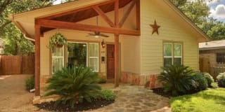 610 W North Loop Blvd 610 W North Loop Blvd Photo Gallery 1