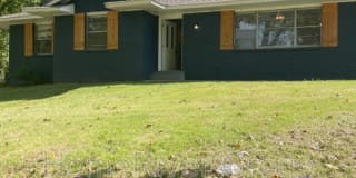 4826 E Shore Dr 4826 E Shore Dr Photo Gallery 1