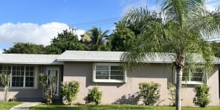 9635 SW 182nd St 9635 SW 182nd St Photo Gallery 1