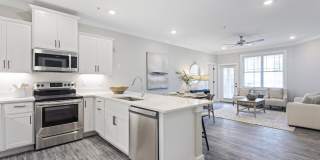 395 S Crow Creek Drive NW 395 S Crow Creek Drive NW Photo Gallery 1