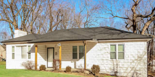 712 East Gudgell Avenue 712 East Gudgell Avenue Photo Gallery 1