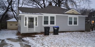 1115 SW Medford Ave 1115 SW Medford Ave Photo Gallery 1