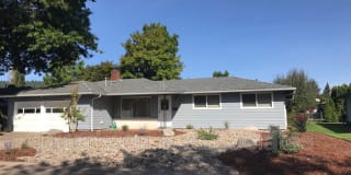 973 NW Cypress Ave 973 NW Cypress Ave Photo Gallery 1