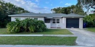 250 Tropic Way 250 Tropic Way Photo Gallery 1