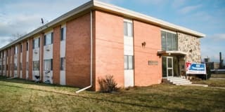 Twin Manor Twin Manor Photo Gallery 1