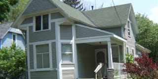 736 North Ave NE # 2 736 North Ave NE # 2 Photo Gallery 1