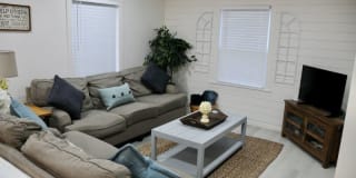 153 Sunset Ave S 153 Sunset Ave S Photo Gallery 1