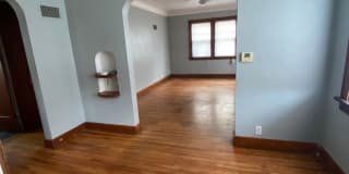 517 Center 517 Center Photo Gallery 1
