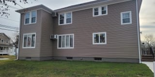 576 JAQUES AVE 576 JAQUES AVE Photo Gallery 1