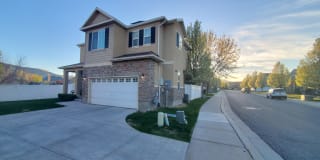 5059 London Bay Dr 5059 London Bay Dr Photo Gallery 1